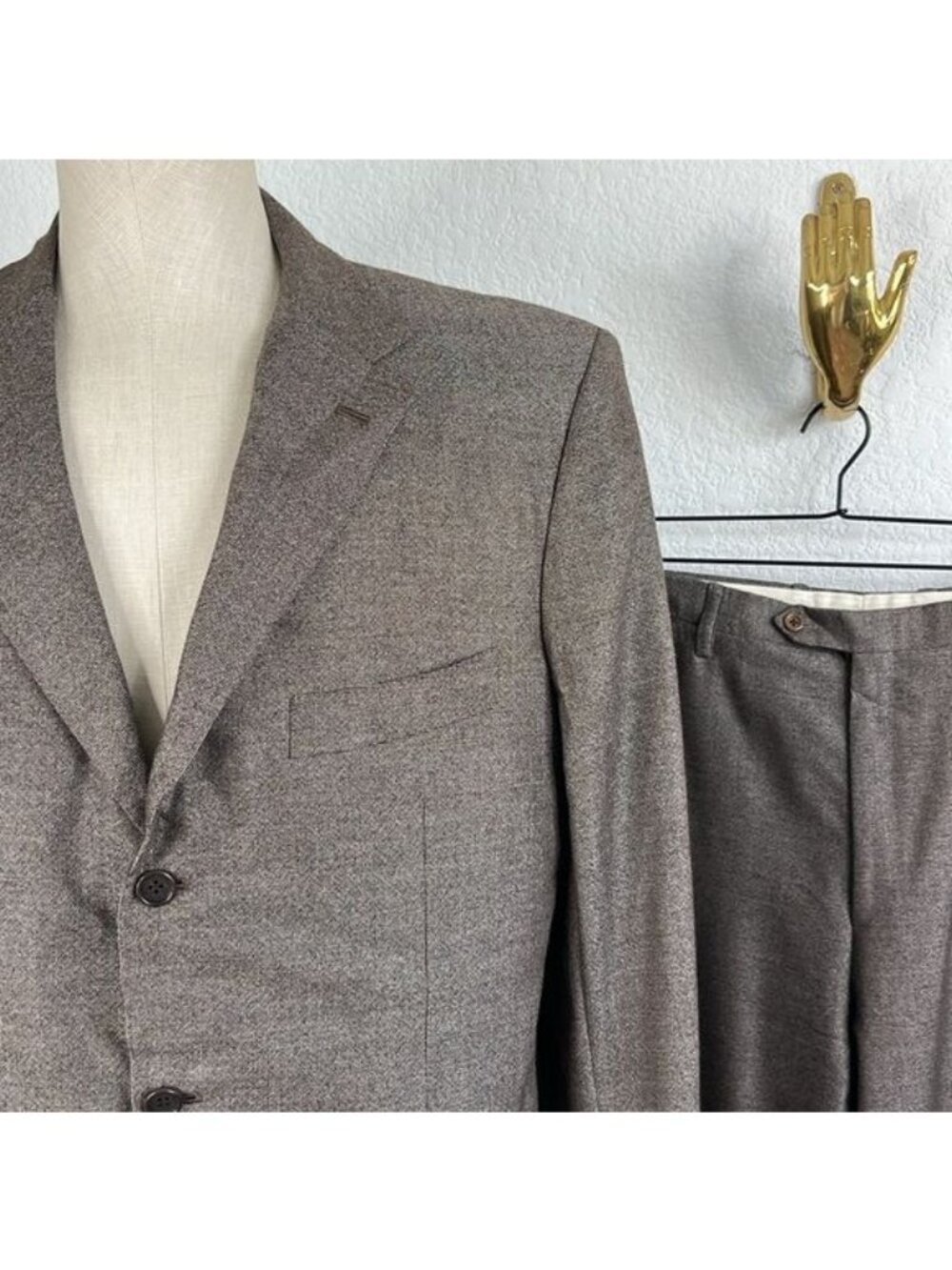 Kiton Barneys New York Cashmere 2 Pc 3 Button Suit - Picture 3 of 15